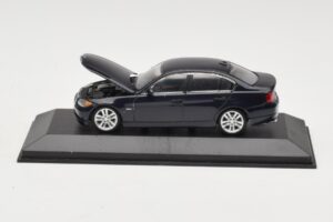 BMW 3 Series E90 Dark Blue Metallic Minichamps 1:43 80420392151-R メタル - 画像 2/5