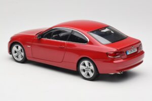 BMW 3 Series E92 レッド Kyosho 1:18 80430407219 メタル - 画像 7/8