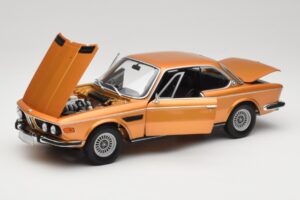 BMW 3.0 CSi E9 Gold Metallic Minichamps 1:18 180029027 メタル - 画像 2/8