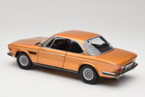 BMW 3.0 CSi E9 Gold Metallic Minichamps 1:18 180029027 メタル - 画像 7/8