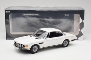 BMW 3.0 CSi E9 ホワイト Minichamps 1:18 180029026 メタル - 画像 8/8