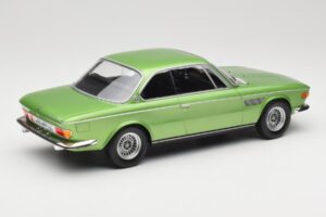 BMW 3.0 CSi E9 Green Metallic Minichamps 1:18 155028034 メタル - 画像 2/6