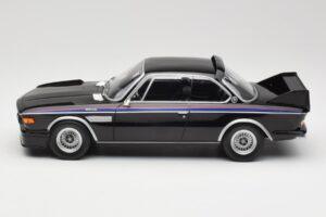 BMW 3.0 CSL E9 ブラック Minichamps 1:18 155028134 メタル - 画像 3/6