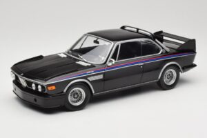 BMW 3.0 CSL E9 ブラック Minichamps 1:18 155028134 メタル
