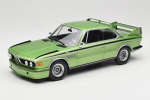 BMW 3.0 CSL E9 Green Metallic Minichamps 1:18 155028132 メタル