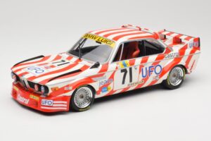 BMW 3.0 CSL E9 #71 Luigi Racing P. Xhenceval / J. Dieudonné 24 Hours of Le Mans 1977 Minichamps 1:18 155772571 メタル
