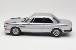 BMW 3.0 CSL E9 Polaris Silver Minichamps 1:18 155028135 メタル - 画像 3/6