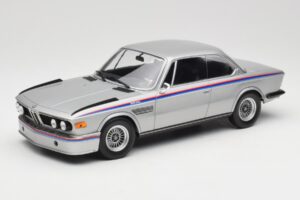 BMW 3.0 CSL E9 Polaris Silver Minichamps 1:18 155028135 メタル