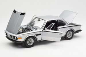 BMW 3.0 CSL E9 シルバー Minichamps 1:18 180029020 メタル - 画像 2/8
