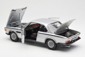 BMW 3.0 CSL E9 シルバー Minichamps 1:18 180029020 メタル - 画像 5/8