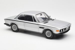 BMW 3.0 CSL E9 シルバー Minichamps 1:18 180029020 メタル - 画像 6/8