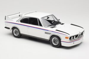 BMW 3.0 CSL E9 ホワイト Minichamps 1:18 155028136 メタル - 画像 4/6