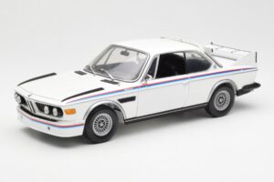 BMW 3.0 CSL E9 スポイラーセット付き ホワイト Minichamps 1:18 180029021 メタル
