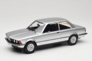 BMW 320 E21 シルバー Minichamps 1:18 107024200 レジン