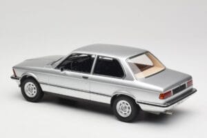 BMW 320 E21 シルバー Minichamps 1:18 107024200 レジン - 画像 5/6