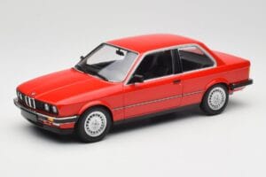 BMW 323i E21 レッド Minichamps 1:18 155026000 メタル