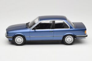 BMW 323i E30 Blue Metallic Minichamps 1:18 155026002 メタル - 画像 3/6