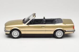BMW 325i E30 カブリオレ ベージュ MCG 1:18 MCG18544 メタル - 画像 3/6