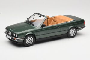 BMW 325i E30 カブリオレ グリーン MCG 1:18 MCG18545 メタル