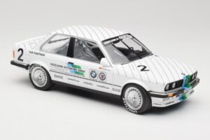 BMW 325i E30 #2 O. Manthey Vogelsang Automobile 3rd Place Eifel Race DTM 1986 Minichamps 1:18 155862602 メタル - 画像 4/6