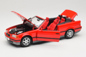 BMW 325i E36 カブリオレ レッド Maisto 1:18 50229 メタル - 画像 2/8