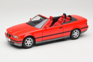 BMW 325i E36 カブリオレ レッド Maisto 1:18 50229 メタル