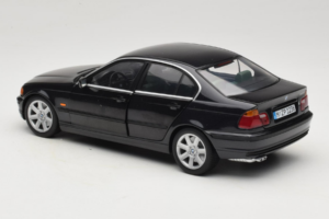BMW 328i E46 ブラック UT Models 1:18 80439422373 メタル - 画像 7/8