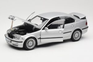 BMW 330i E46 シルバー UT 1:18 80430302328 メタル - 画像 2/8