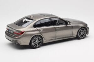 BMW 330i G20 シルバー Norev 1:18 183275 メタル - 画像 3/8