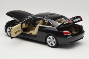 BMW 335i E93 カブリオレ Sapphire Black Kyosho 1:18 80430413375 メタル - 画像 7/10