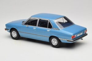 BMW 5 Series E12 ブルー MCG 1:18 MCG18541 メタル - 画像 5/6