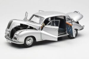BMW 502 2.6 Luxus Super シルバー AUTOart 1:18 70593 メタル - 画像 2/8