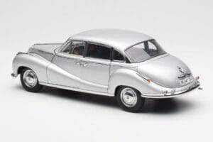 BMW 502 2.6 Luxus Super シルバー AUTOart 1:18 70593 メタル - 画像 7/8