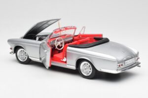 BMW 503 シルバー Revell 1:18 18787 メタル - 画像 5/8