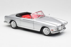 BMW 503 シルバー Revell 1:18 18787 メタル - 画像 6/8