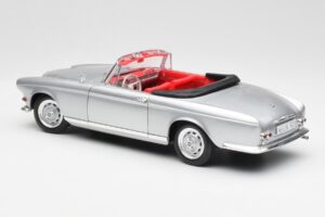 BMW 503 シルバー Revell 1:18 18787 メタル - 画像 7/8