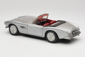 BMW 507 カブリオレ シルバー Revell 1:18 8829 メタル - 画像 7/8