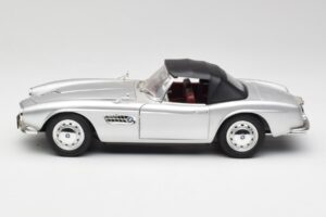 BMW 507 シルバー Revell 1:18 9034 メタル - 画像 4/8