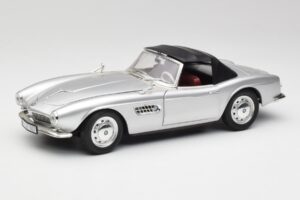 BMW 507 シルバー Revell 1:18 9034 メタル