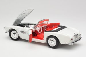 BMW 507 Touring Sport Feather White Revell 1:18 8810 メタル - 画像 5/8