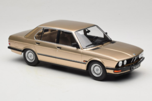 BMW 520i E28 Gold Metallic IXO 1:18 18CMC184 メタル - 画像 4/6