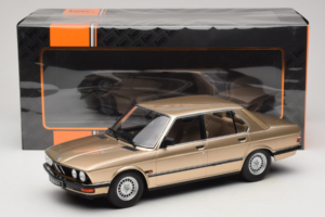 BMW 520i E28 Gold Metallic IXO 1:18 18CMC184 メタル - 画像 6/6