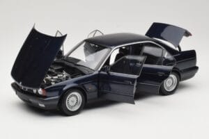 BMW 535i E34 Blue Metallic Minichamps 1:18 100024004 メタル - 画像 2/8