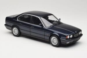BMW 535i E34 Blue Metallic Minichamps 1:18 100024004 メタル - 画像 6/8