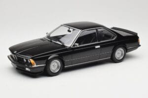 BMW 635 CSi E24 Black Metallic Minichamps 1:18 155028104 メタル