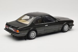 BMW 635 CSi E24 Malachit Green Metallic AUTOart 1:18 70522 メタル - 画像 3/8