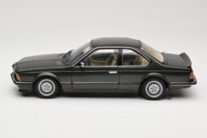 BMW 635 CSi E24 Malachit Green Metallic AUTOart 1:18 70522 メタル - 画像 4/8