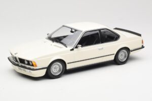 BMW 635 CSi E24 ホワイト Minichamps 1:18 155028102 メタル