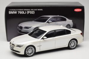 BMW 7 Series F02 760Li Brilliant White Kyosho 1:18 08783BRW メタル - 画像 8/8
