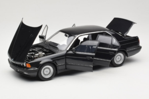 BMW 730i E32 Black Metallic Minichamps 1:18 100023002 メタル - 画像 2/8